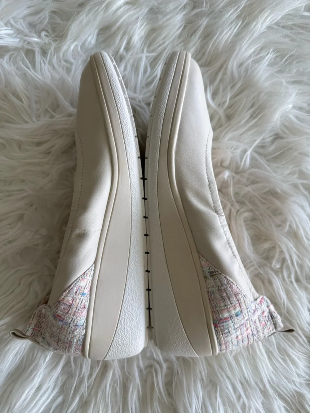 Vionic Jacey Pastel Tweed Wedges